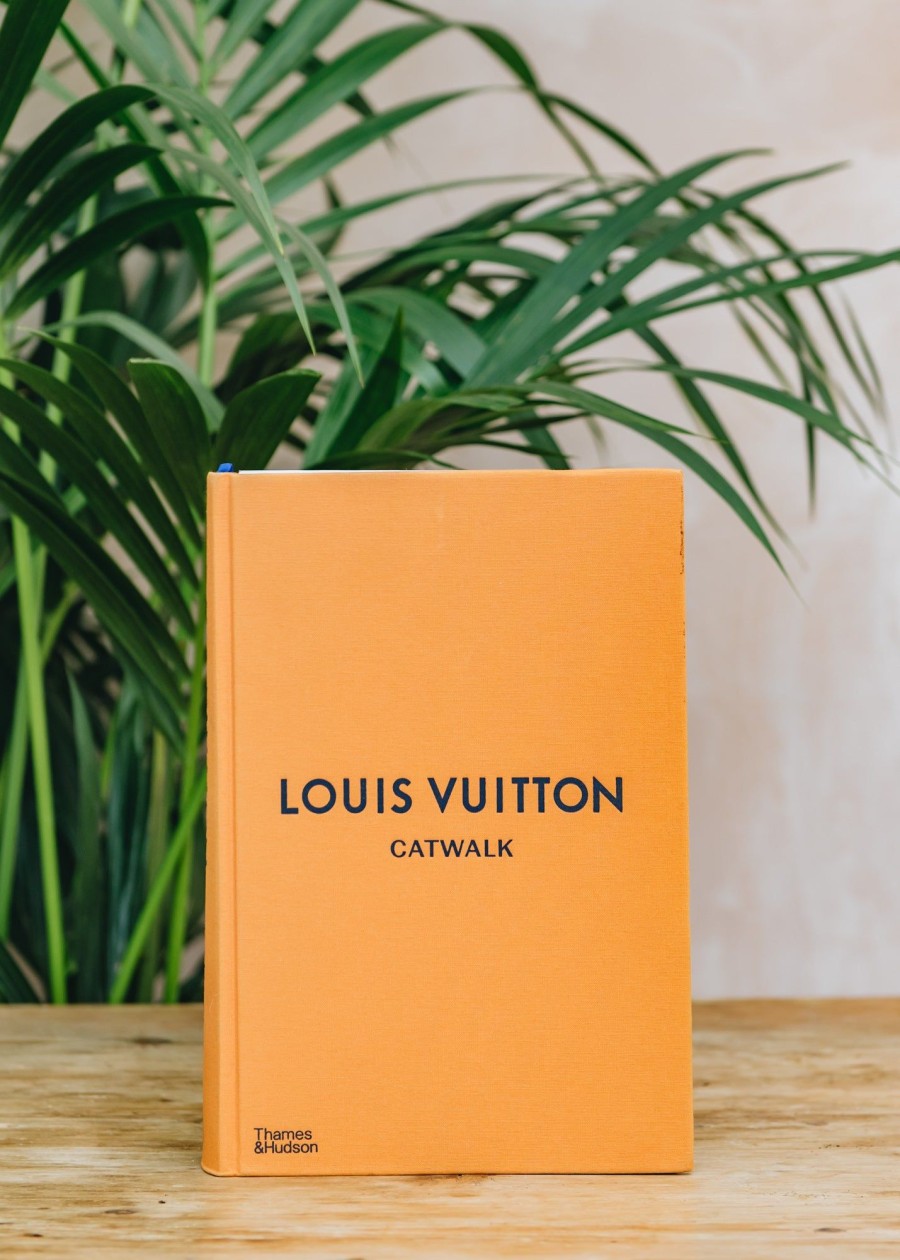 Books Art, Fashion and Design Books Art & Design Books | Louis Vuitton Catwalk