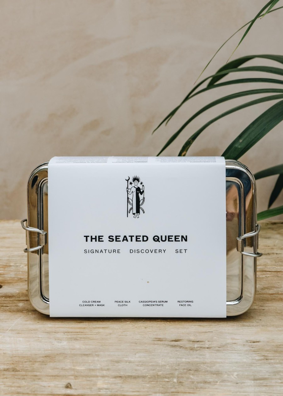 Interiors The Seated Queen Bath & Body | The Seated Queen Discovery Tin