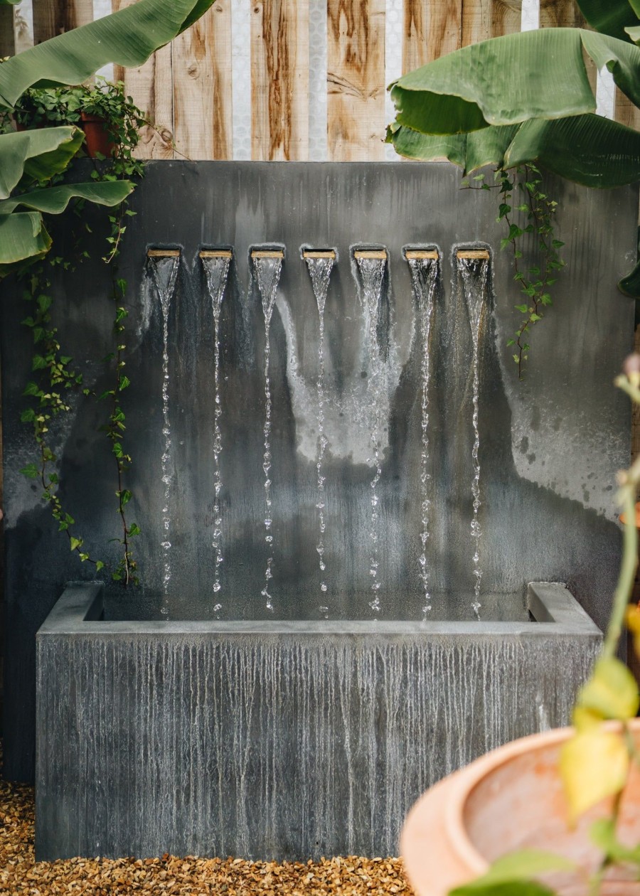 Gardening A Place in the Garden Water Features | Veneto Extra-Large Zinc Water Feature