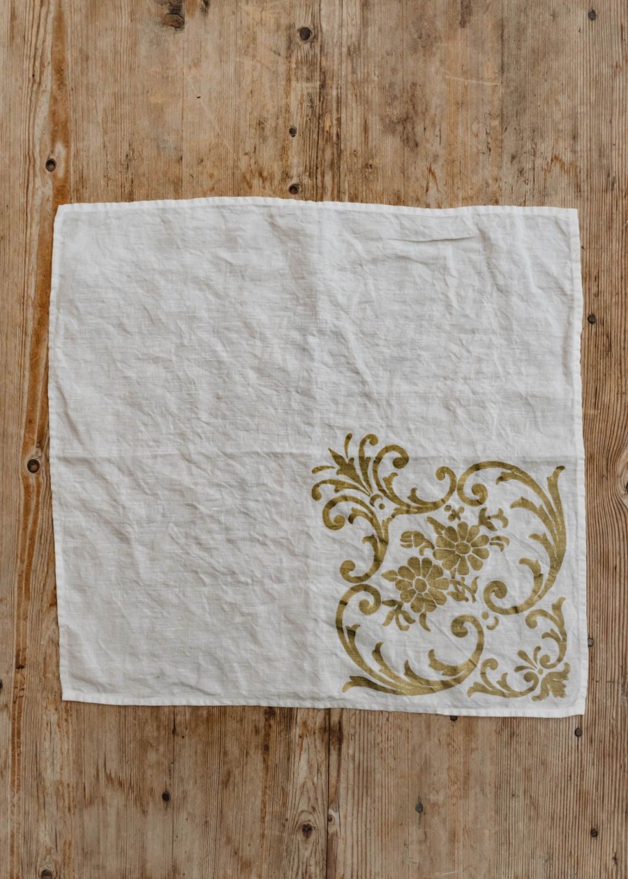 Interiors Bertozzi Table Linen | Crumpled Linen Napkin In White And Gold