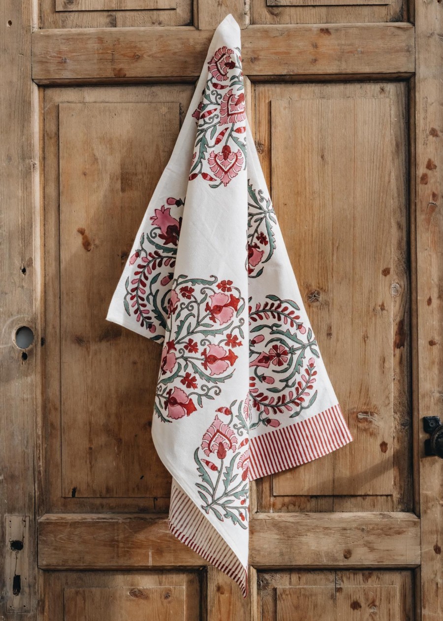 Interiors Bungalow Kitchen | Bungalow Juhi Scarlet Tea Towel