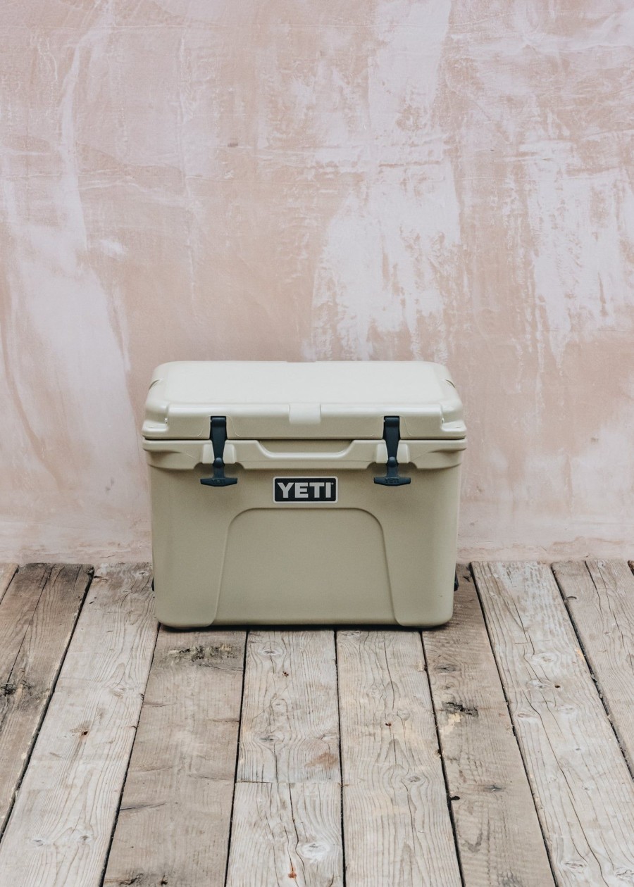 Outdoor Living YETI Coolers | Yeti Tundra Cooler 35 In Tan