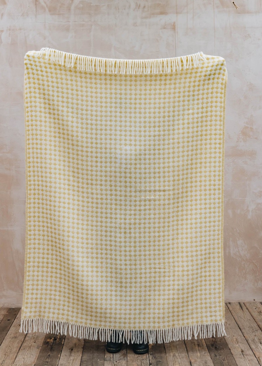 Interiors Tweedmill Throws | Tweedmill Jacquard Throw In Oil Yellow